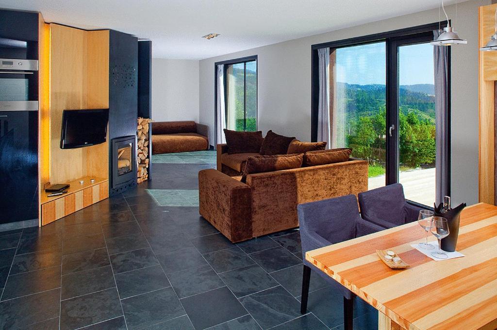 Apartamenty Malinka วีสวา ภายนอก รูปภาพ