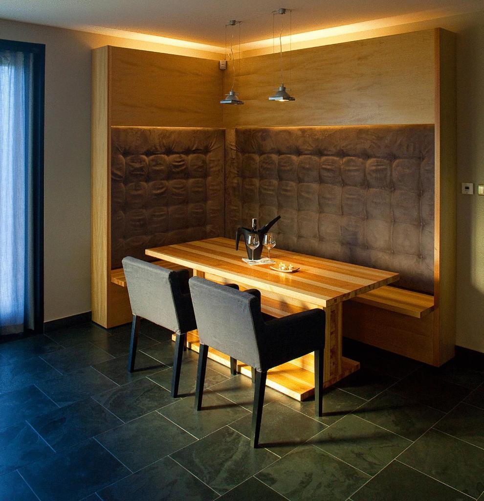 Apartamenty Malinka วีสวา ภายนอก รูปภาพ